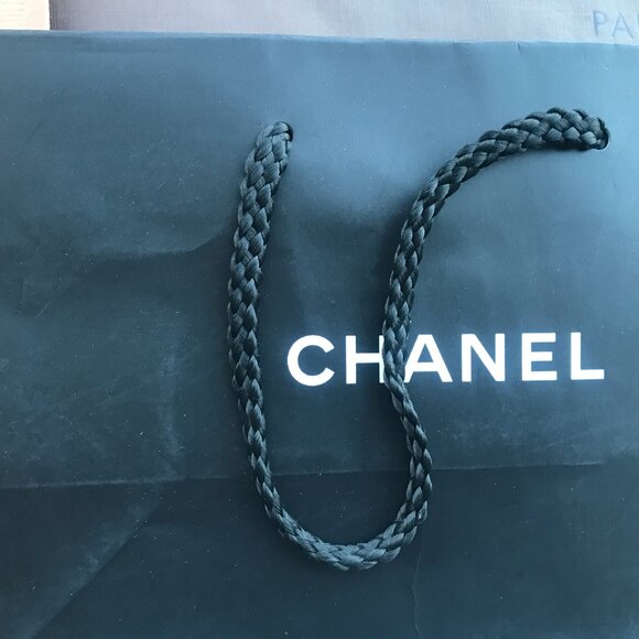 Shpping Bags. Lot of 4. Vuitton - 2. Chanel - 2 - Picture 5 of 6